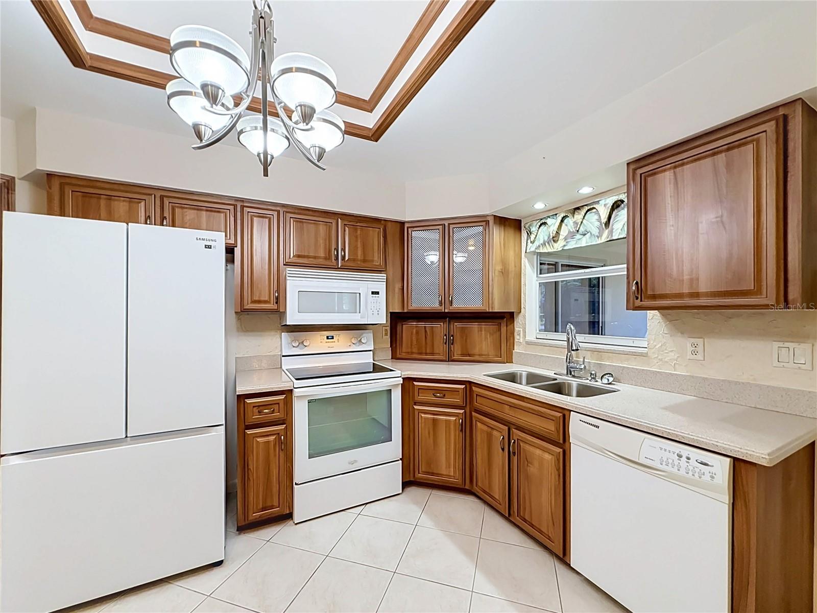 Single Family Residence at 1428 NEW ABBEY AVE, LEESBURG, photo 10 of 72