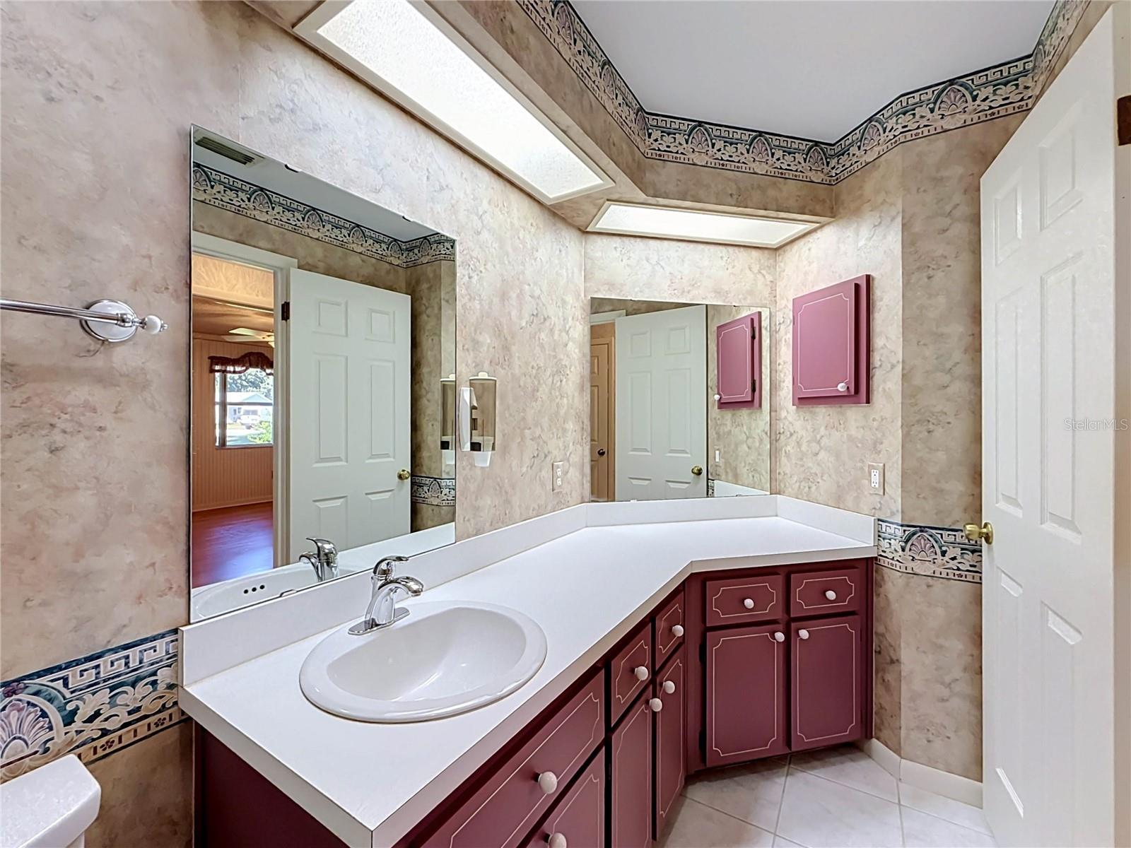 Single Family Residence at 1428 NEW ABBEY AVE, LEESBURG, photo 22 of 72