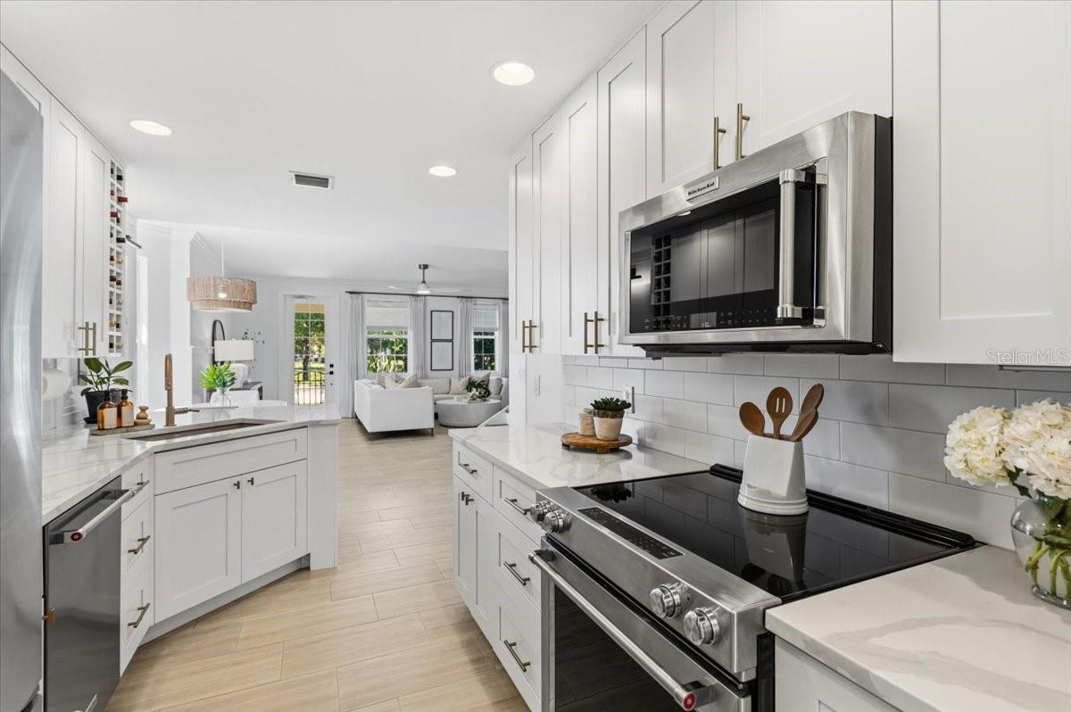 Townhouse at 1523 NAPOLI DR E, SARASOTA, photo 17 of 49