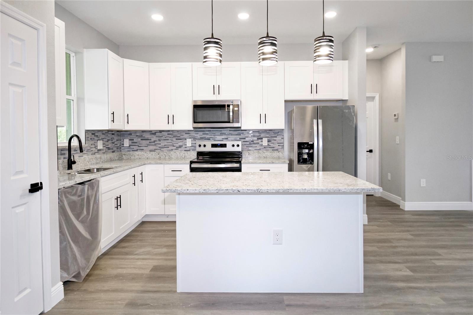 Single Family Residence at 4510 BOABADILLA AVE, SEBRING, photo 2 of 36