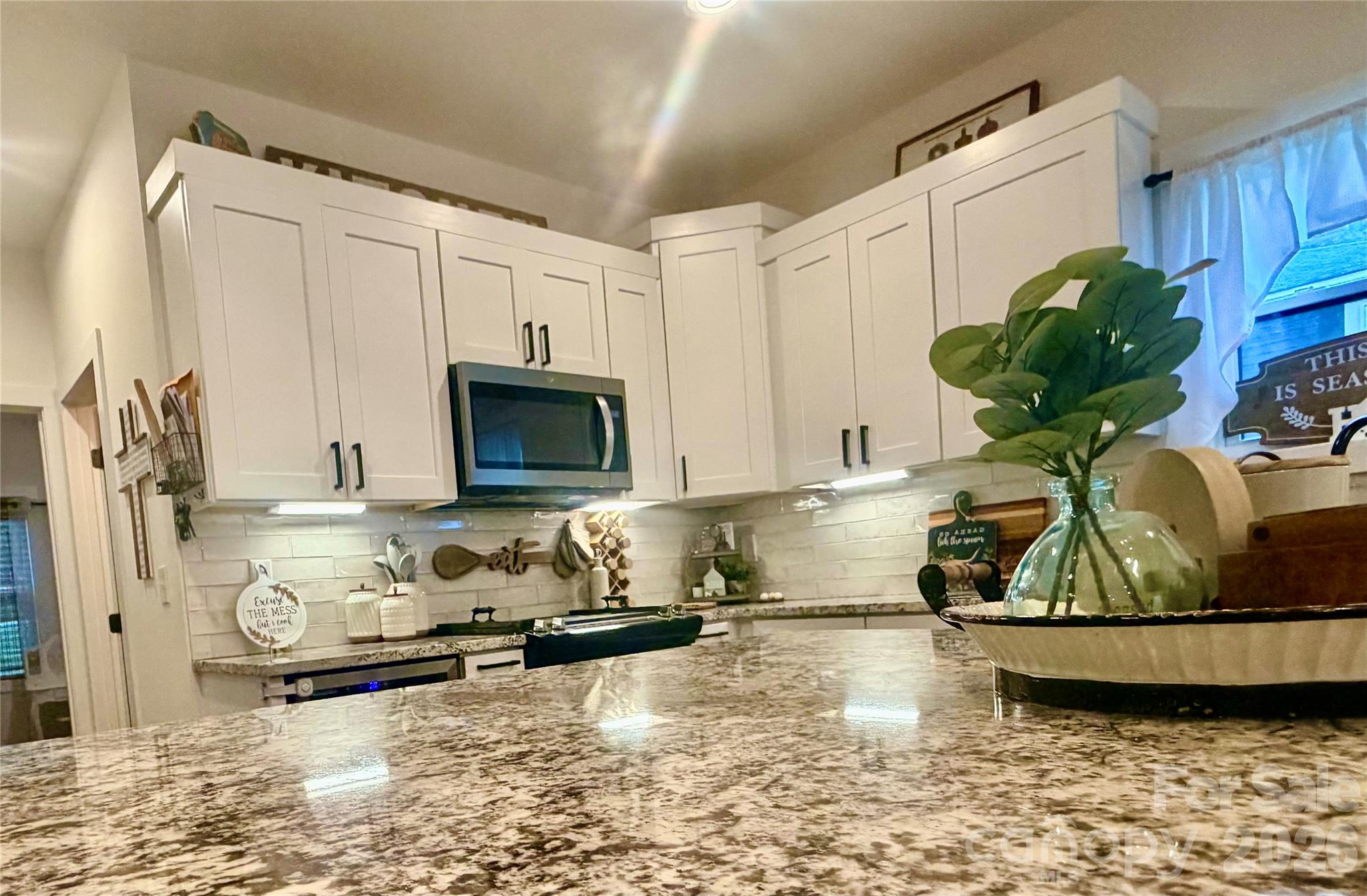 Single Family Residence at 4347 Greenbriar Drive, Hickory, photo 14 of 45
