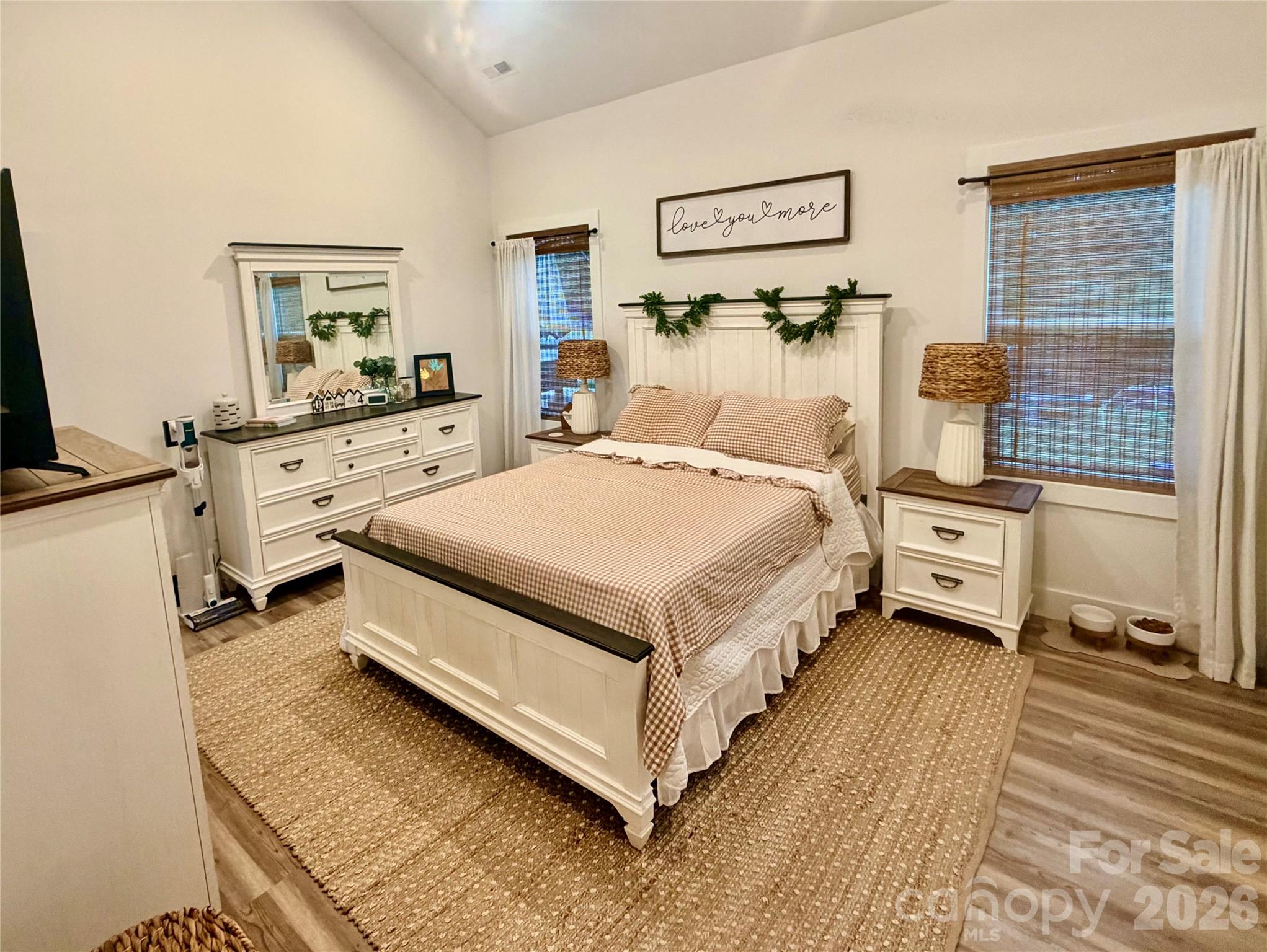 Single Family Residence at 4347 Greenbriar Drive, Hickory, photo 26 of 45