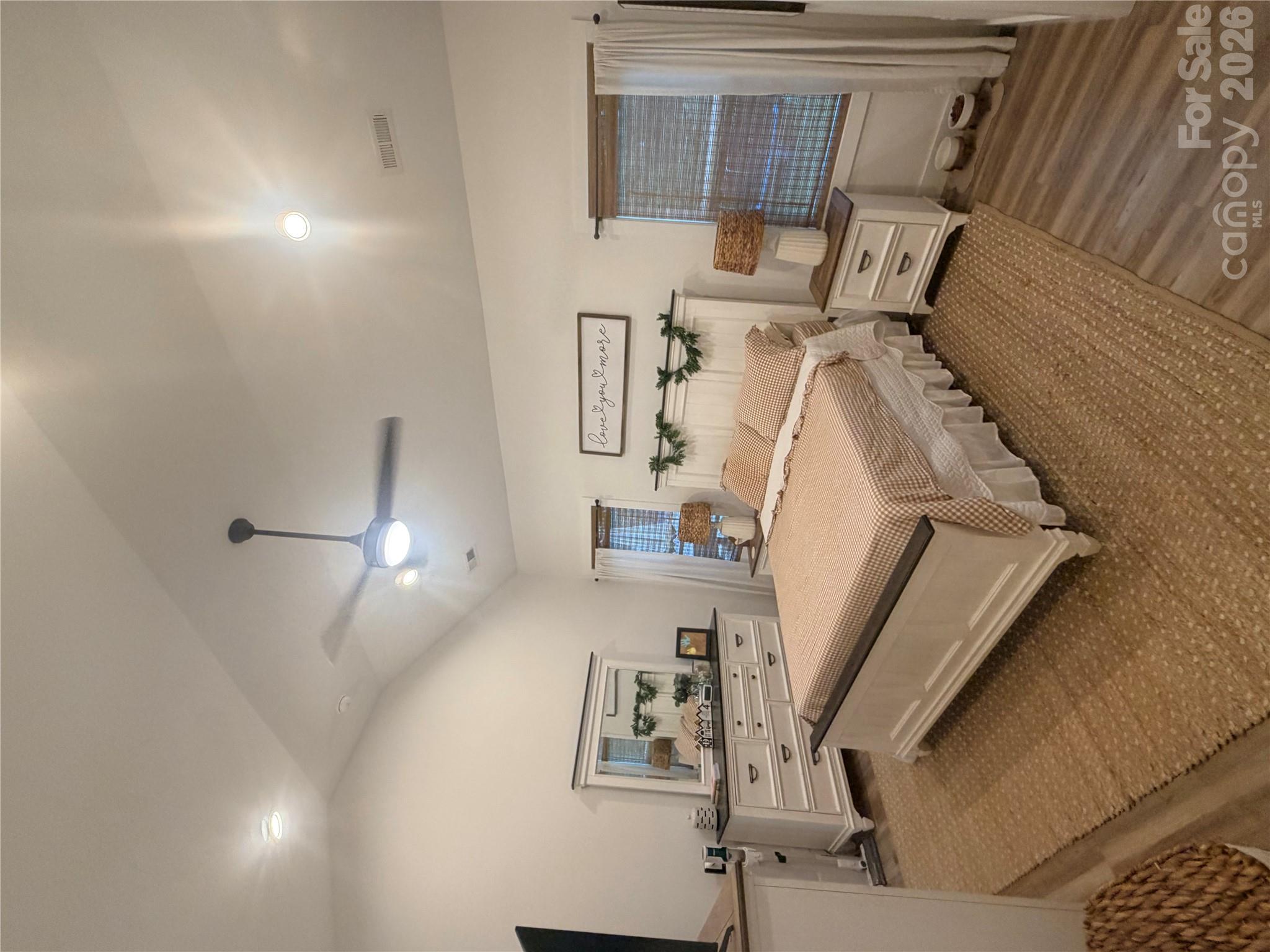 Single Family Residence at 4347 Greenbriar Drive, Hickory, photo 34 of 45