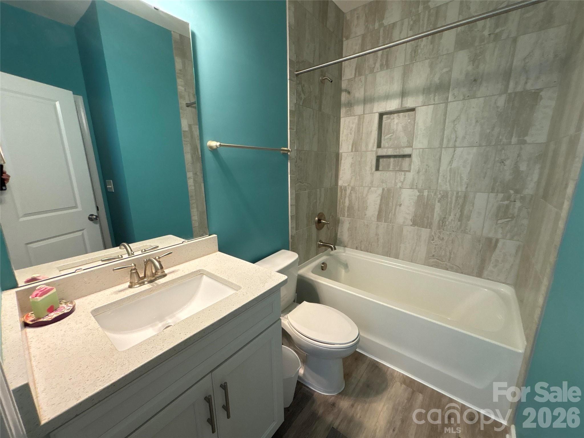 Single Family Residence at 5057 Devonshire Road, Denver, photo 22 of 50