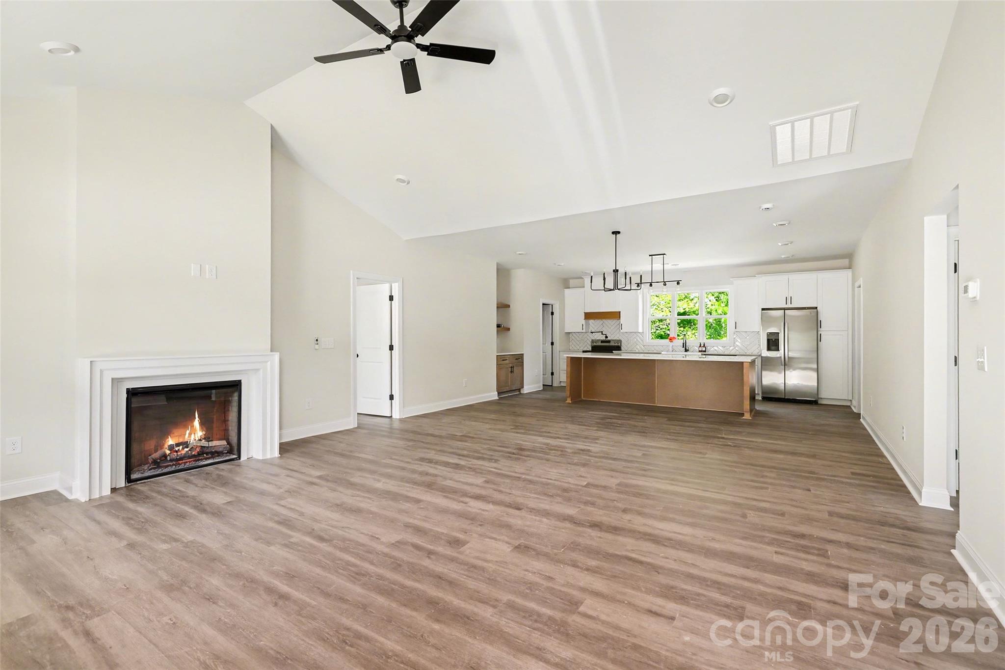 Open concept fits any furniture arrangement - 1452 Robinwood Road, Gastonia