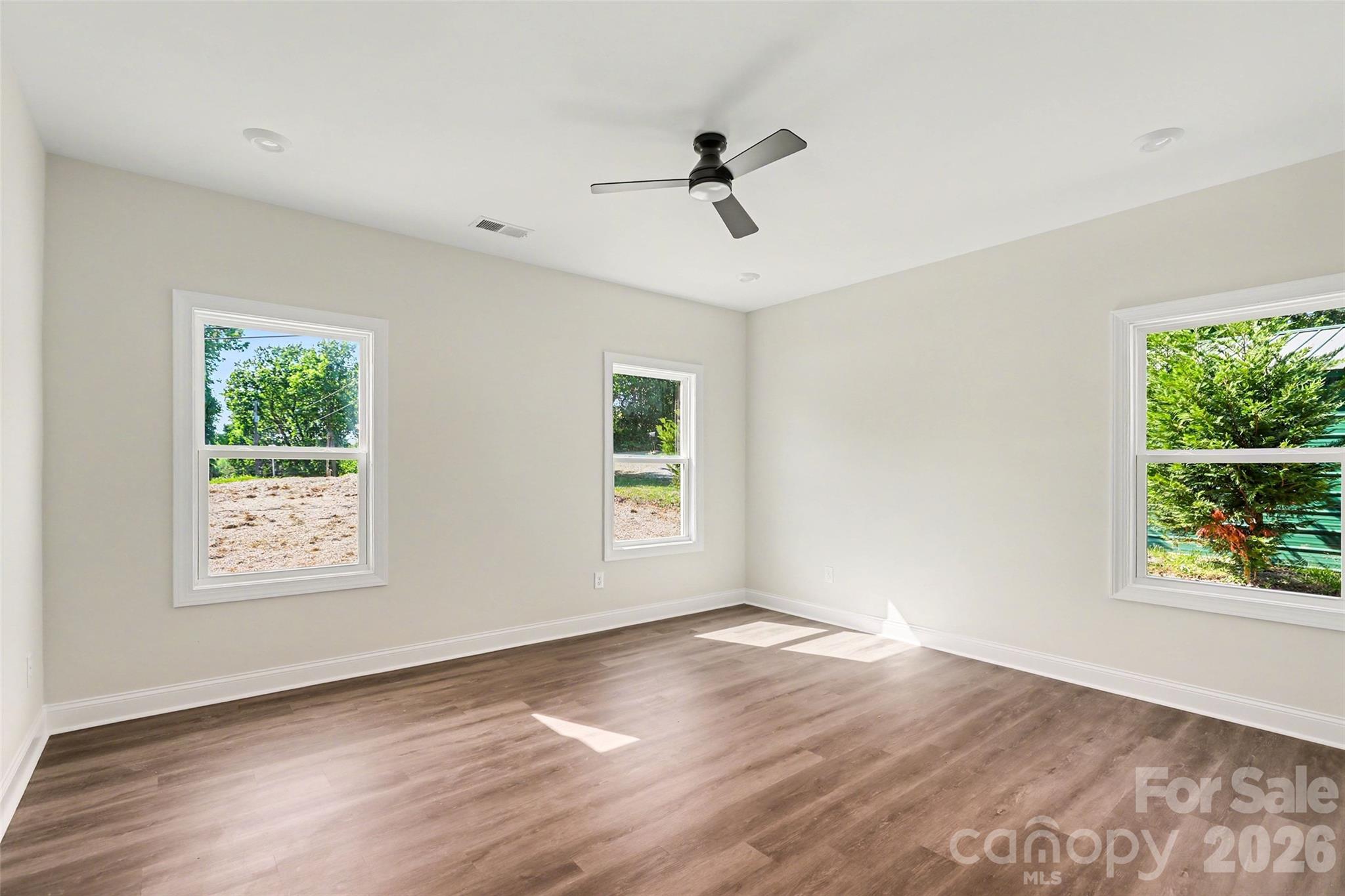 Primary bedroom - 1452 Robinwood Road, Gastonia