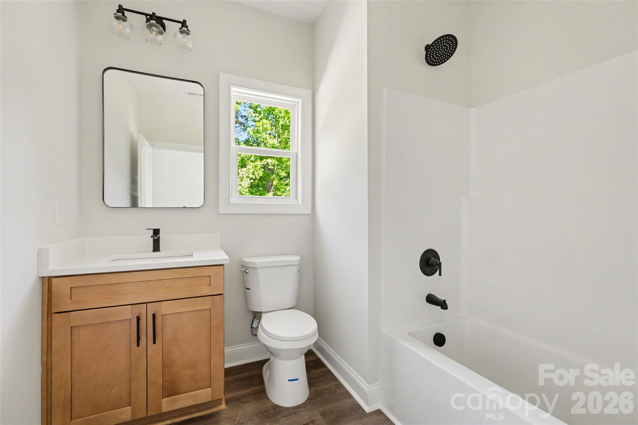 full bath2 - 1452 Robinwood Road, Gastonia