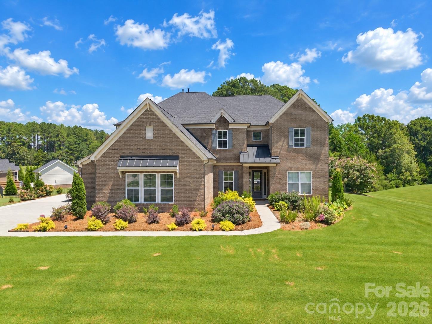 Single Family Residence at 721 Cavesson Way, Monroe, photo 4 of 77