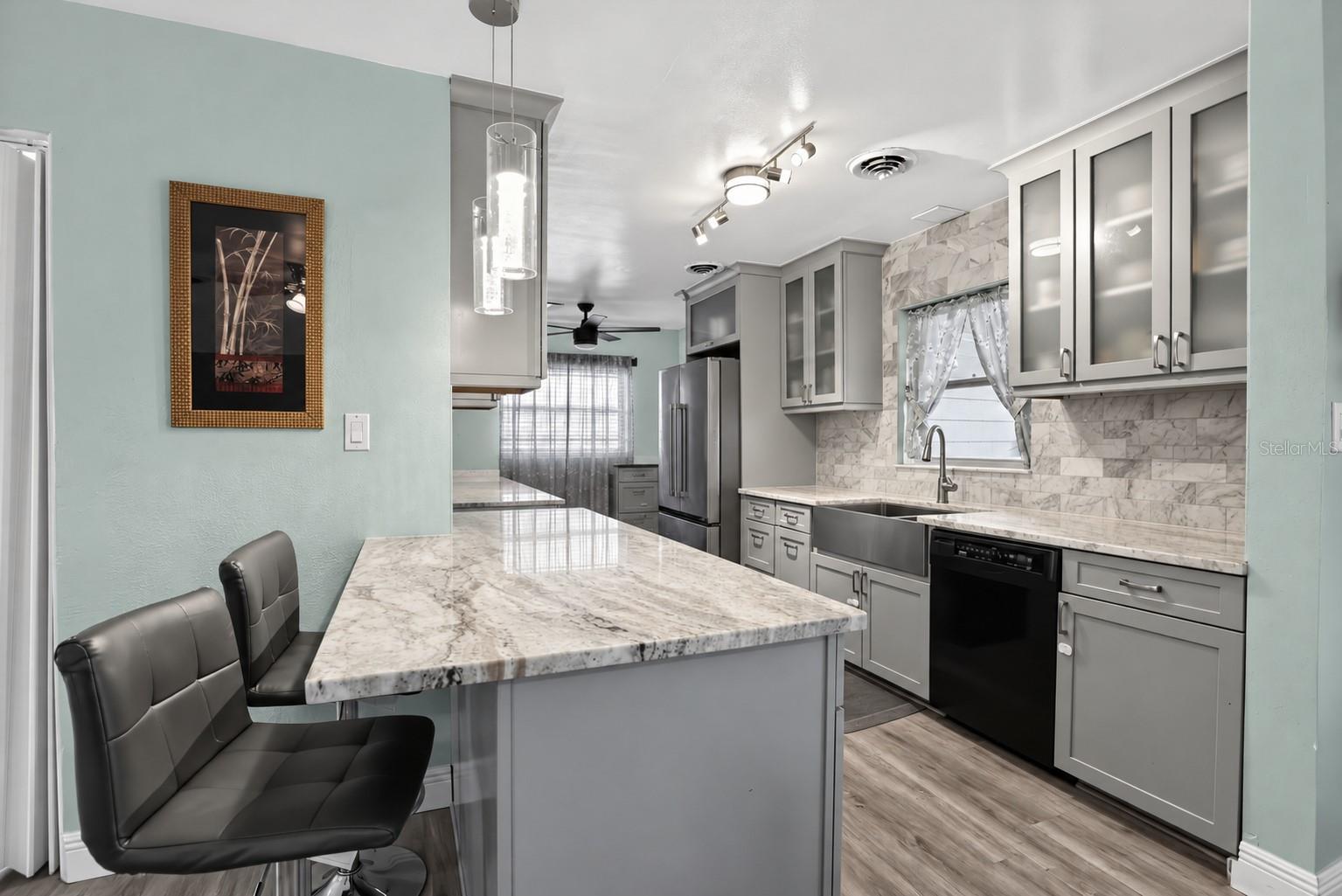Single Family Residence at 603 CARNATION DR, WINTER PARK, photo 2 of 12