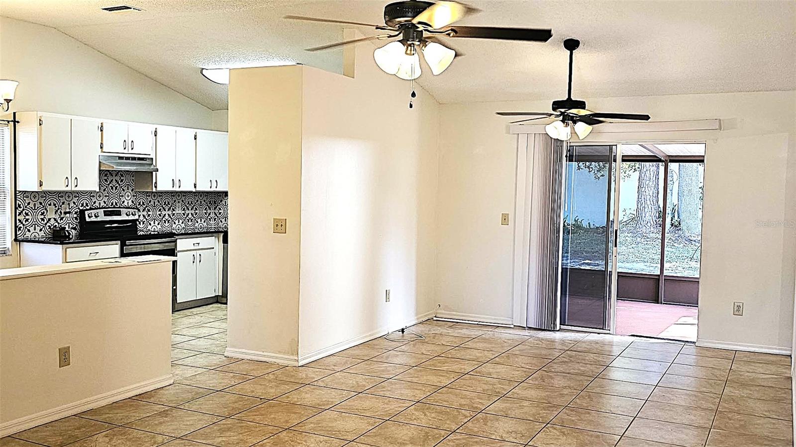 Single Family Residence at 1836 TAMPA BAY DR, WESLEY CHAPEL, photo 6 of 23