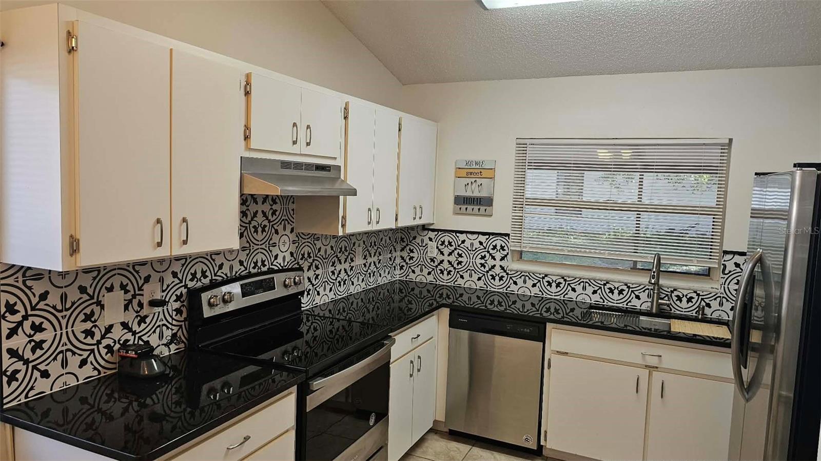 Single Family Residence at 1836 TAMPA BAY DR, WESLEY CHAPEL, photo 8 of 23