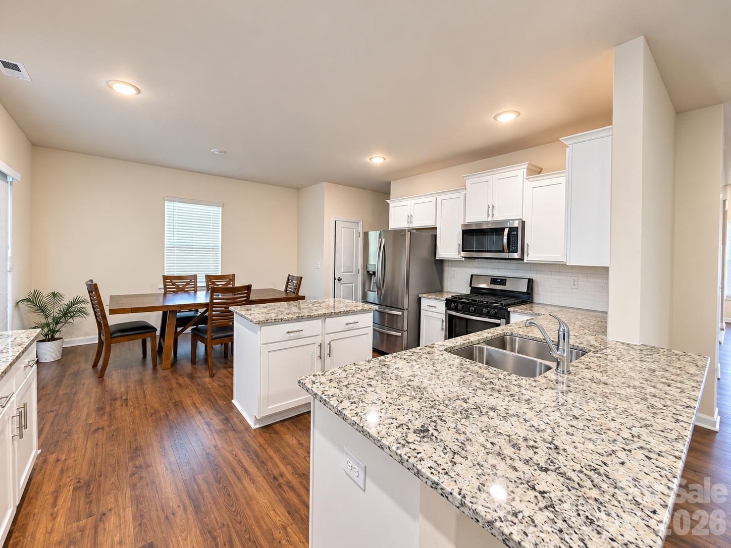Single Family Residence at 129 Sierra Road, Mooresville, photo 4 of 25