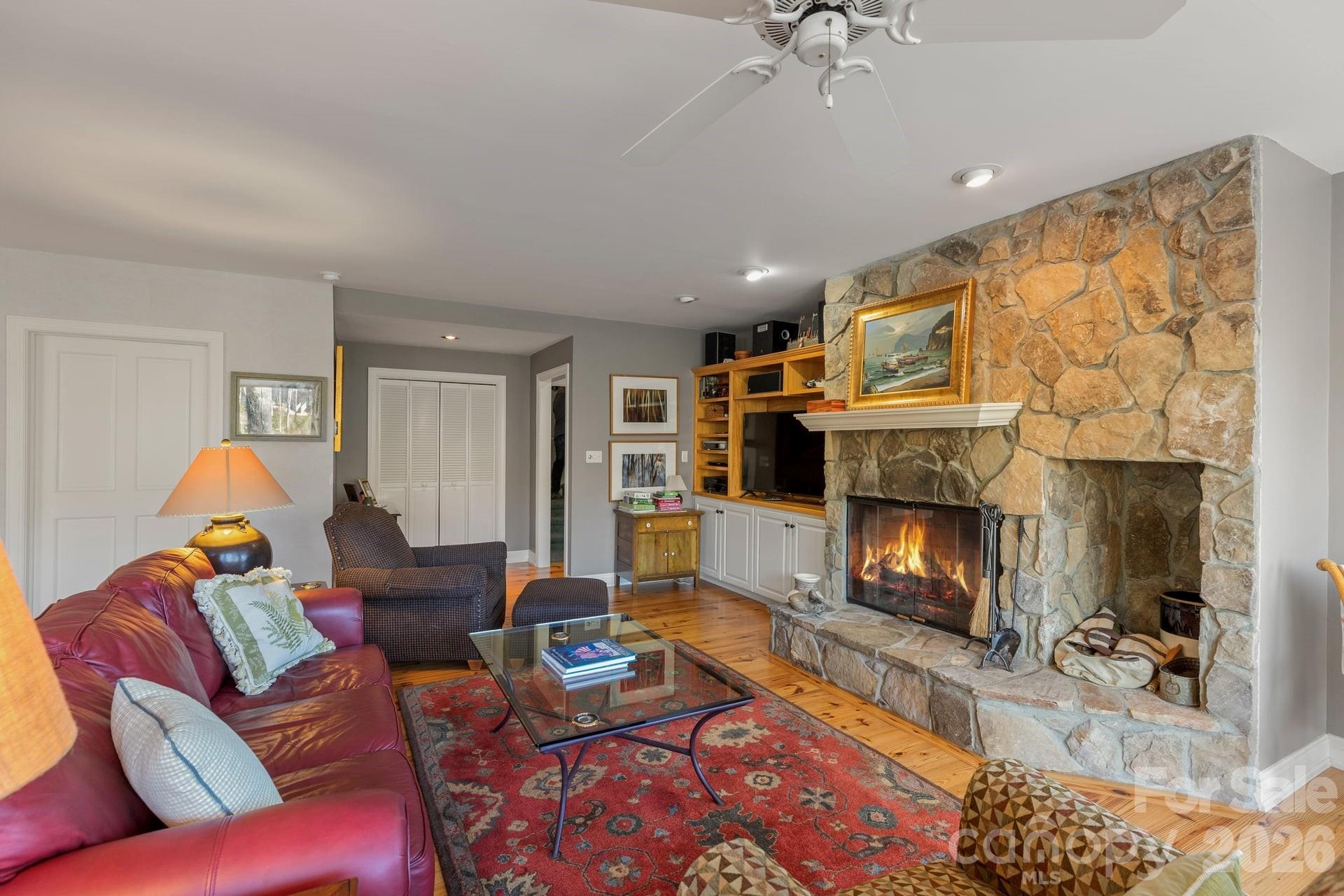 Single Family Residence at 100 The Pinnacle Drive, Sapphire, photo 40 of 50