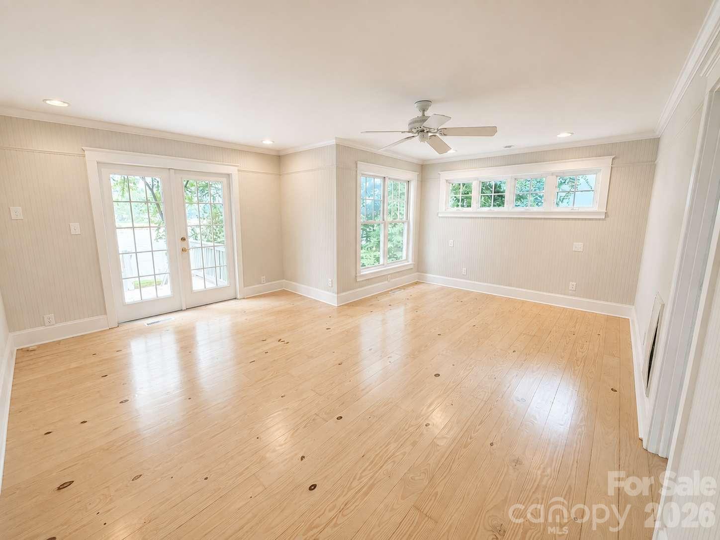 Single Family Residence at 537 Stutts Road, Mooresville, photo 18 of 50