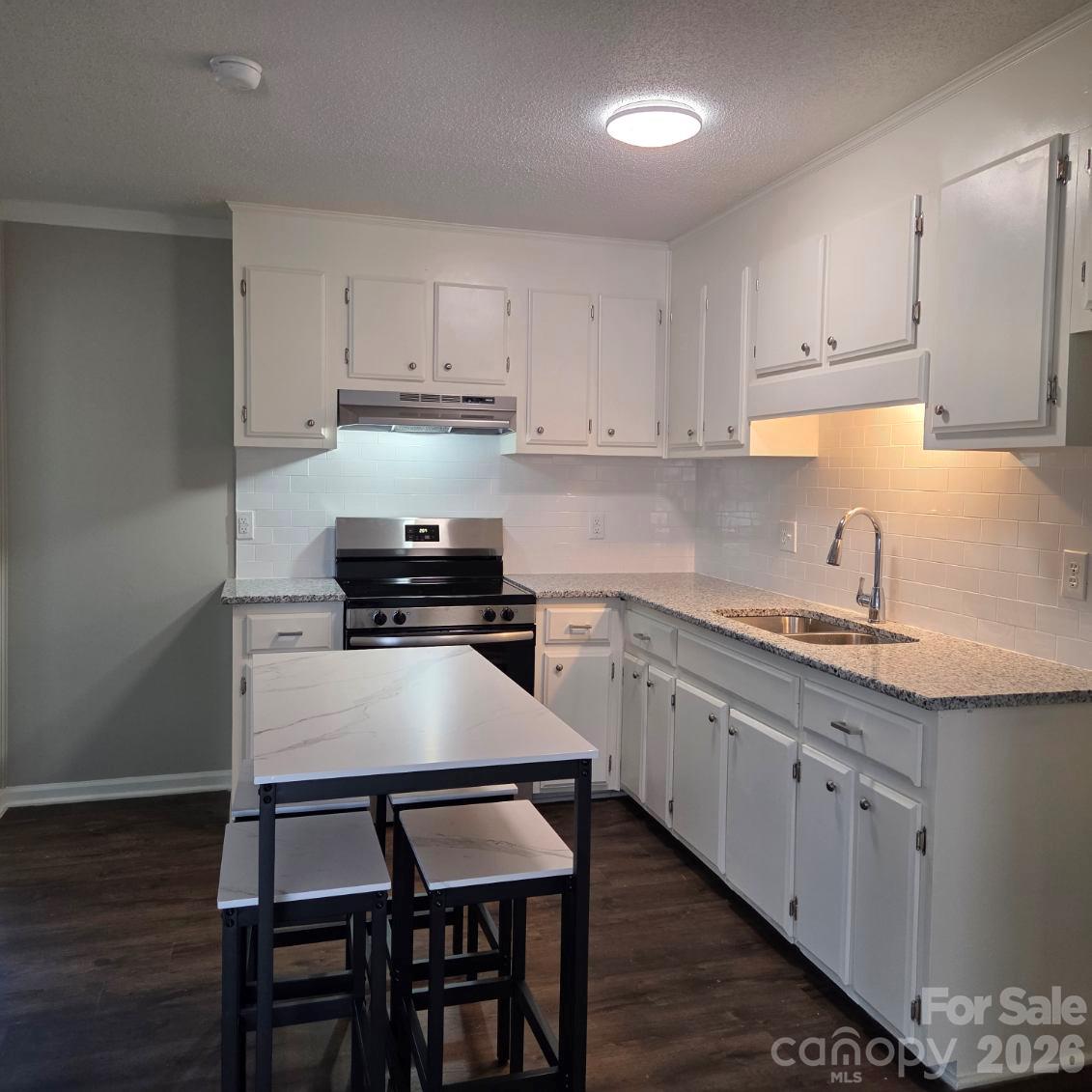 Single Family Residence at 610 Margrace Road, Kings Mountain, photo 6 of 34