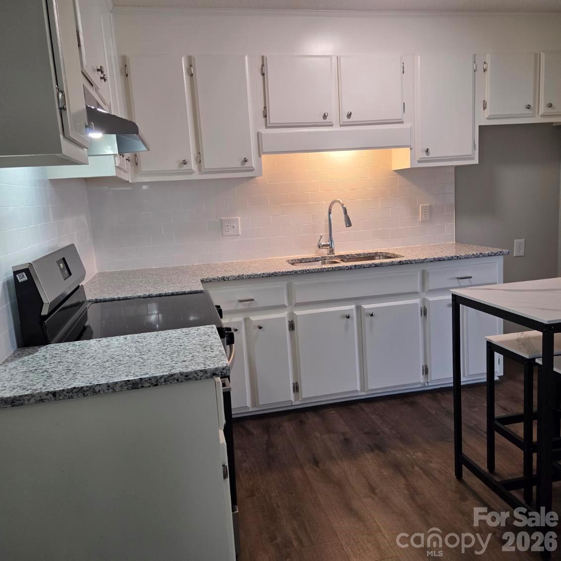 Single Family Residence at 610 Margrace Road, Kings Mountain, photo 7 of 34