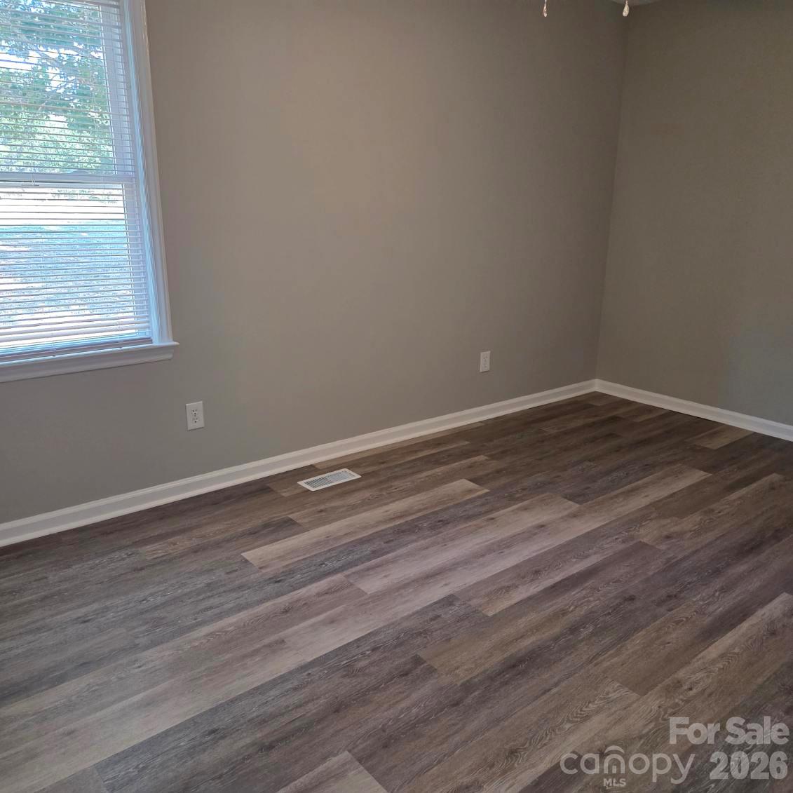 Single Family Residence at 610 Margrace Road, Kings Mountain, photo 11 of 34
