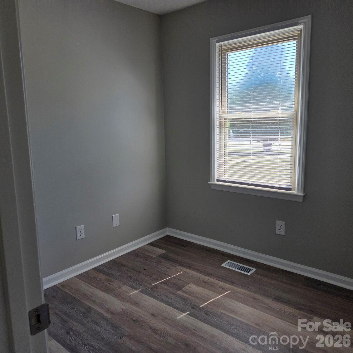 Single Family Residence at 610 Margrace Road, Kings Mountain, photo 16 of 34