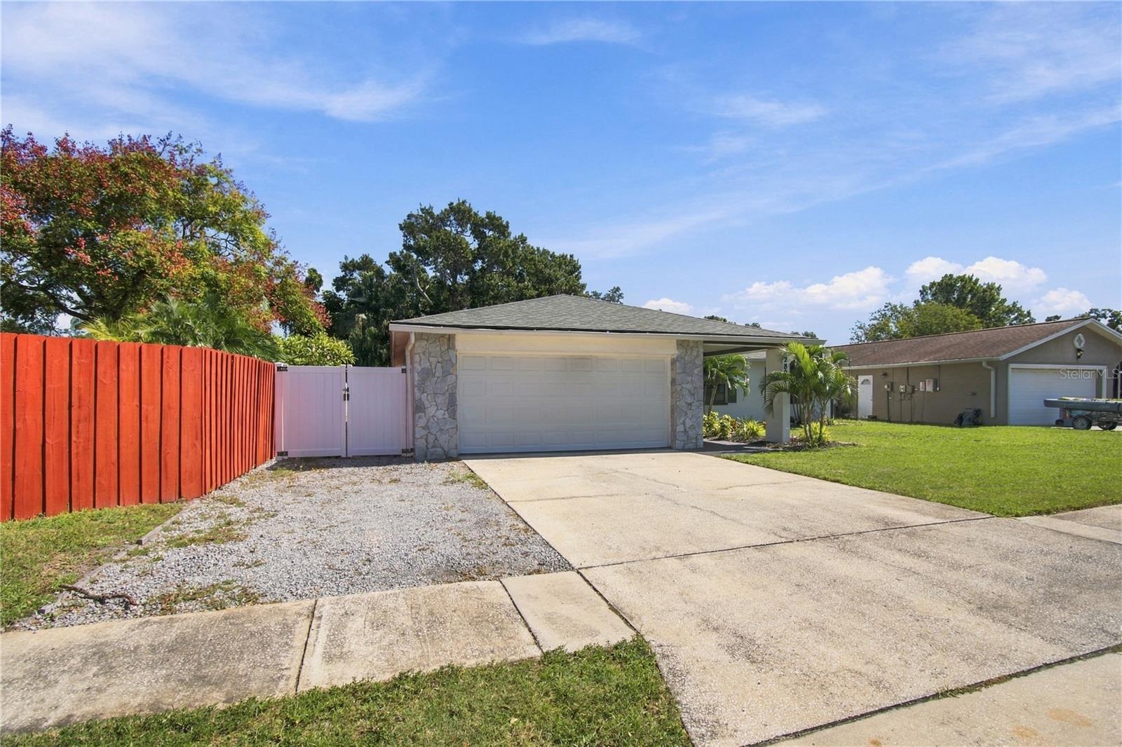 Single Family Residence at 12805 98TH ST, LARGO, photo 3 of 100