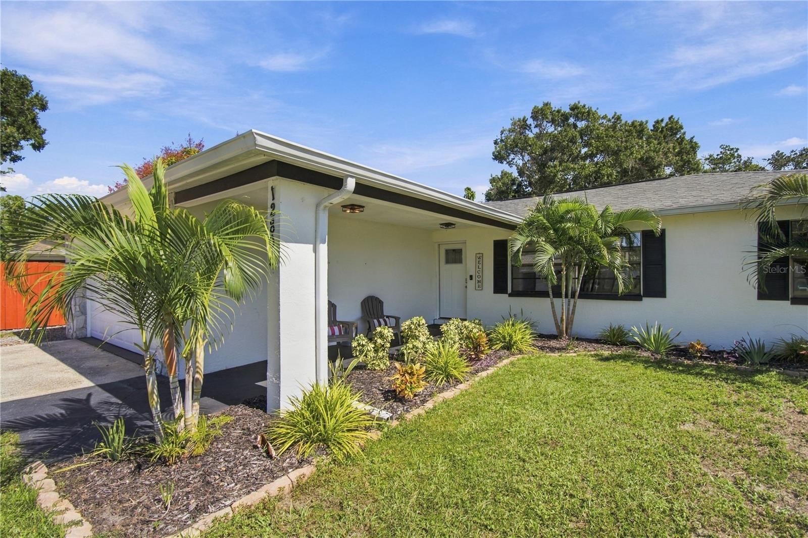 Single Family Residence at 12805 98TH ST, LARGO, photo 6 of 100