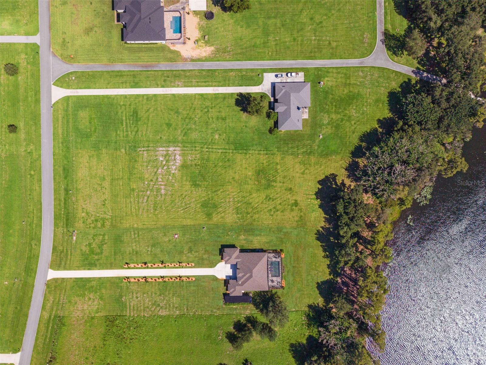 Single Family Residence at 5084 LAKESHORE RANCH ROAD, GROVELAND, photo 2 of 6