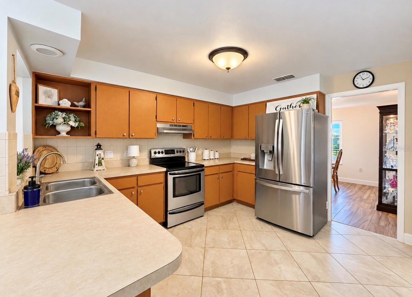 Kitchen - 9690 LEEWARD AVE, LARGO