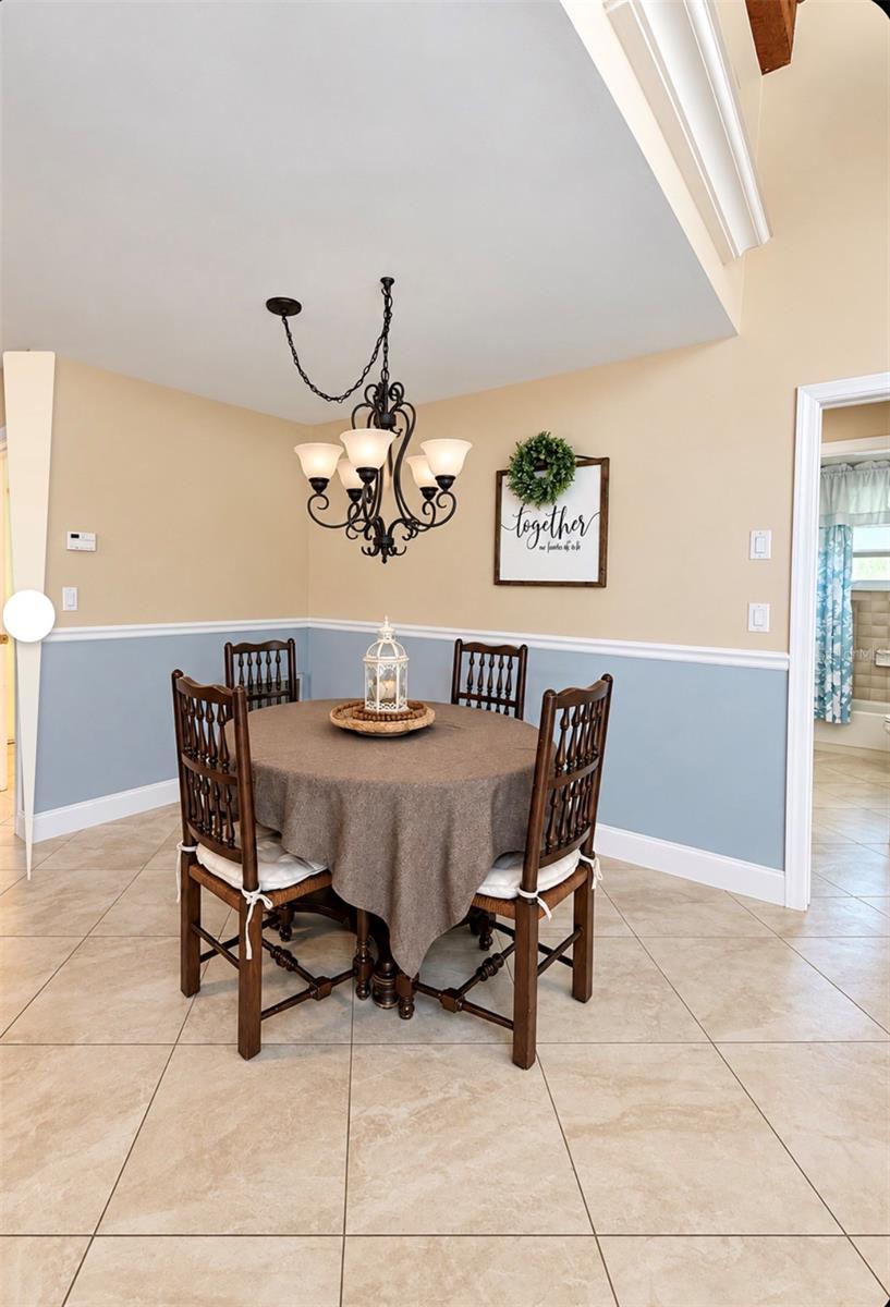 Dinette - 9690 LEEWARD AVE, LARGO