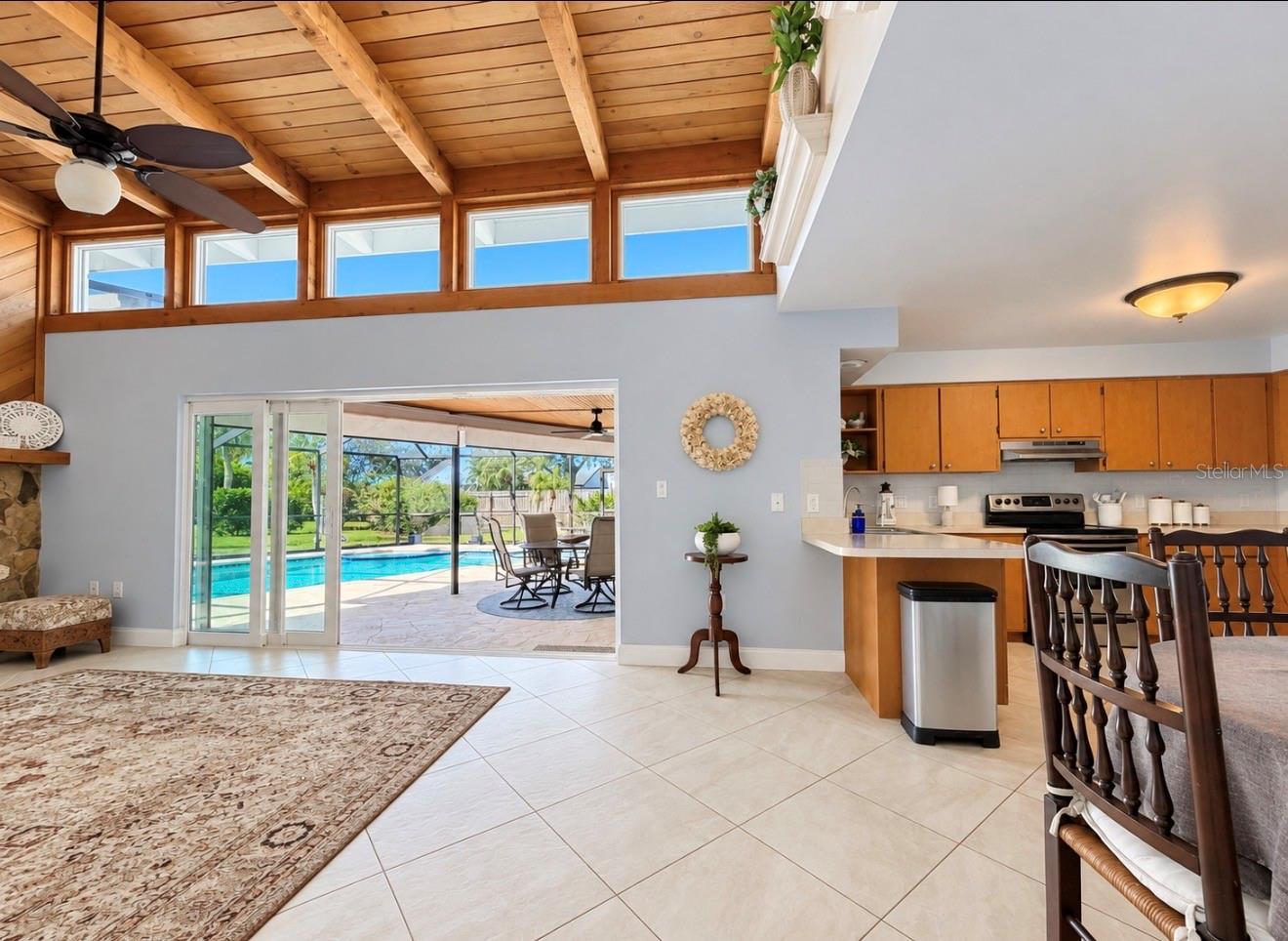 Family room off kitchen - 9690 LEEWARD AVE, LARGO