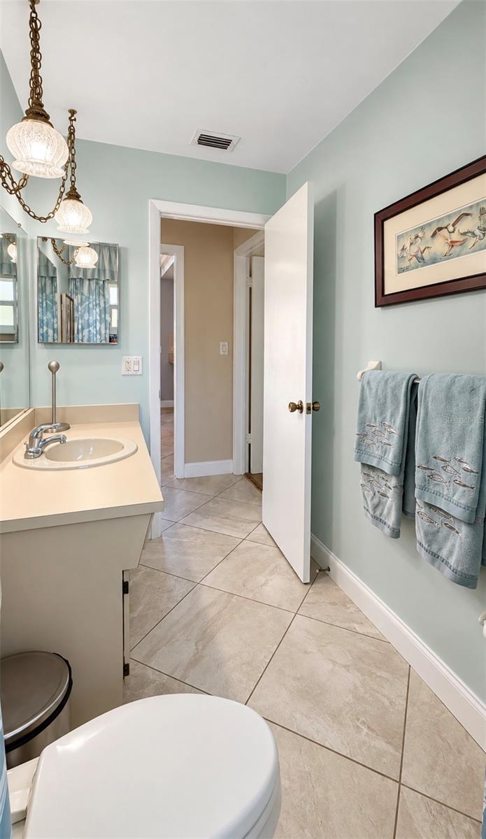 Hallway bathroom - 9690 LEEWARD AVE, LARGO