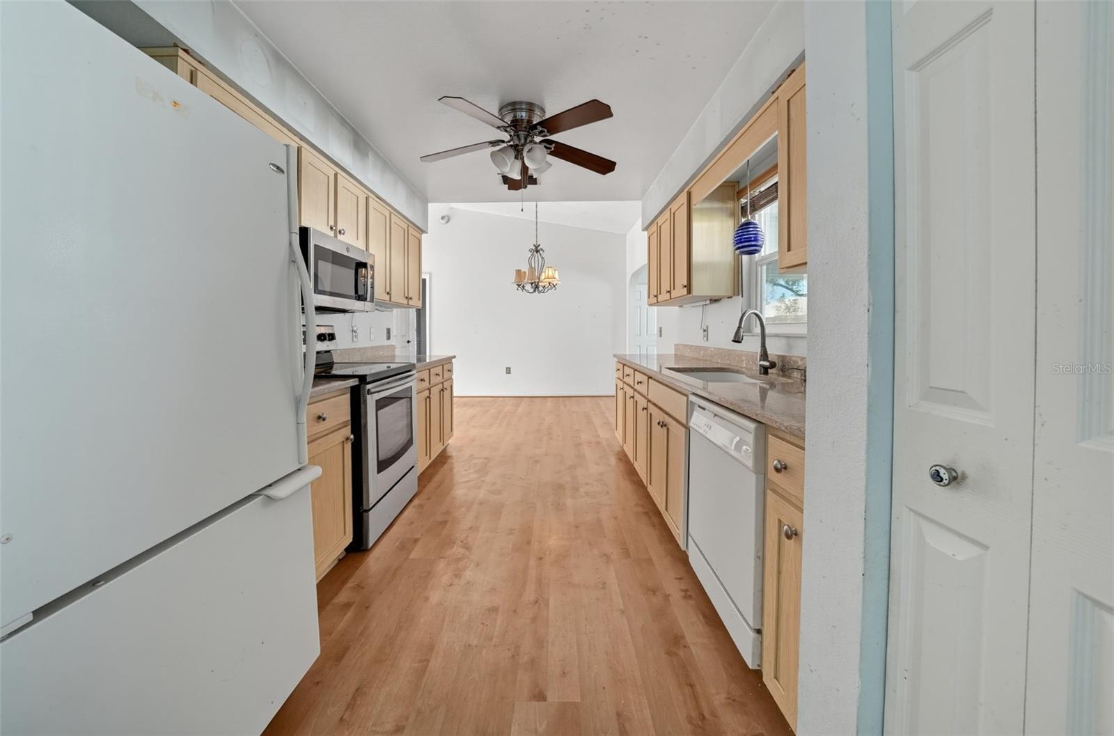 Modular Home at 4851 COLONNADES CLUB BLVD, LAKELAND, photo 9 of 30