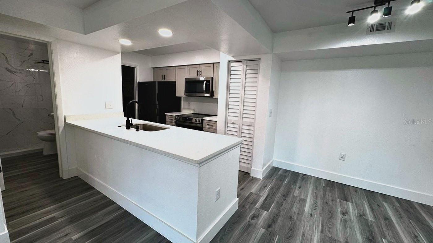 Condominium at 3004 PARKWAY BLVD #306, KISSIMMEE, photo 4 of 28