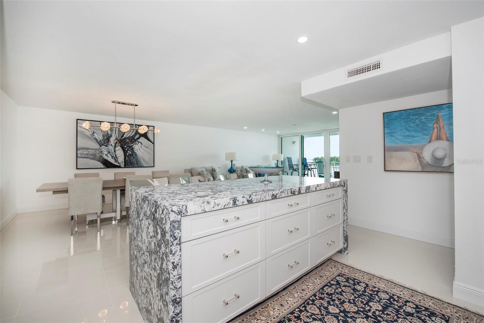 Kitchen and Large Dining Area seats 8 - 675 S GULFVIEW BLVD #704, CLEARWATER