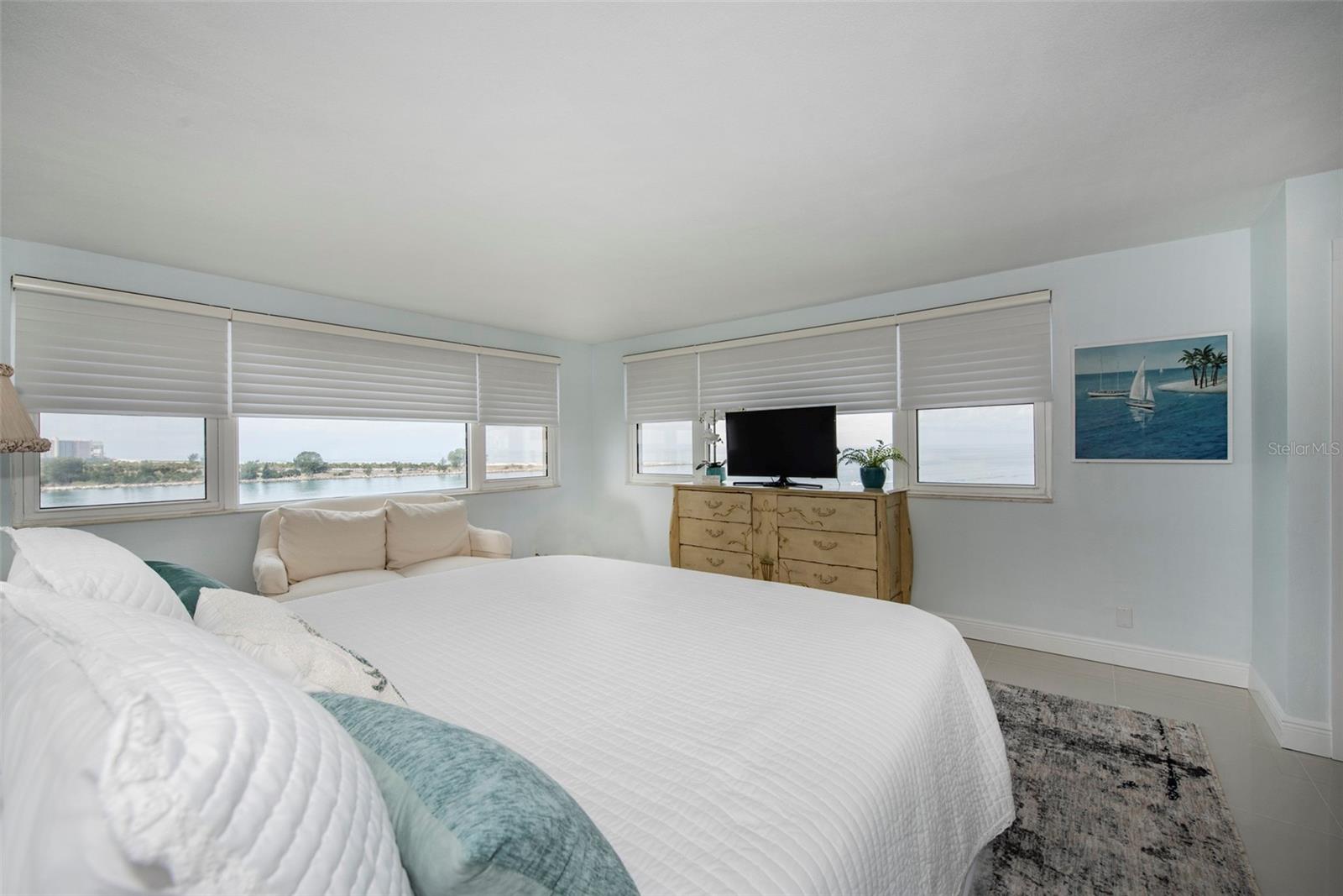 Condominium at 675 S GULFVIEW BLVD #704, CLEARWATER, photo 30 of 37