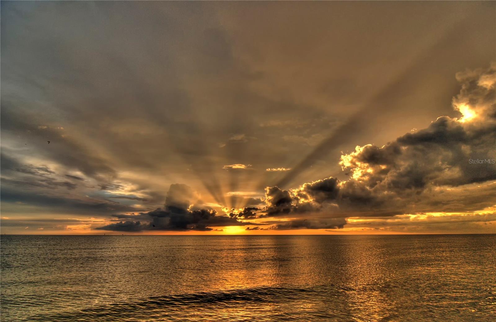 SUNSET at 675 is magnificent nightly! - 675 S GULFVIEW BLVD #704, CLEARWATER