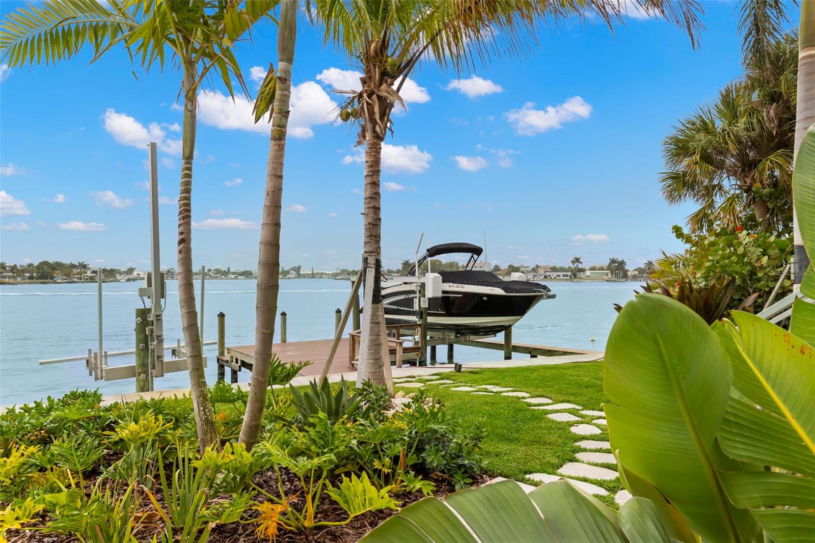 Single Family Residence at 4598 HARBOR HILLS DR, LARGO, photo 12 of 50