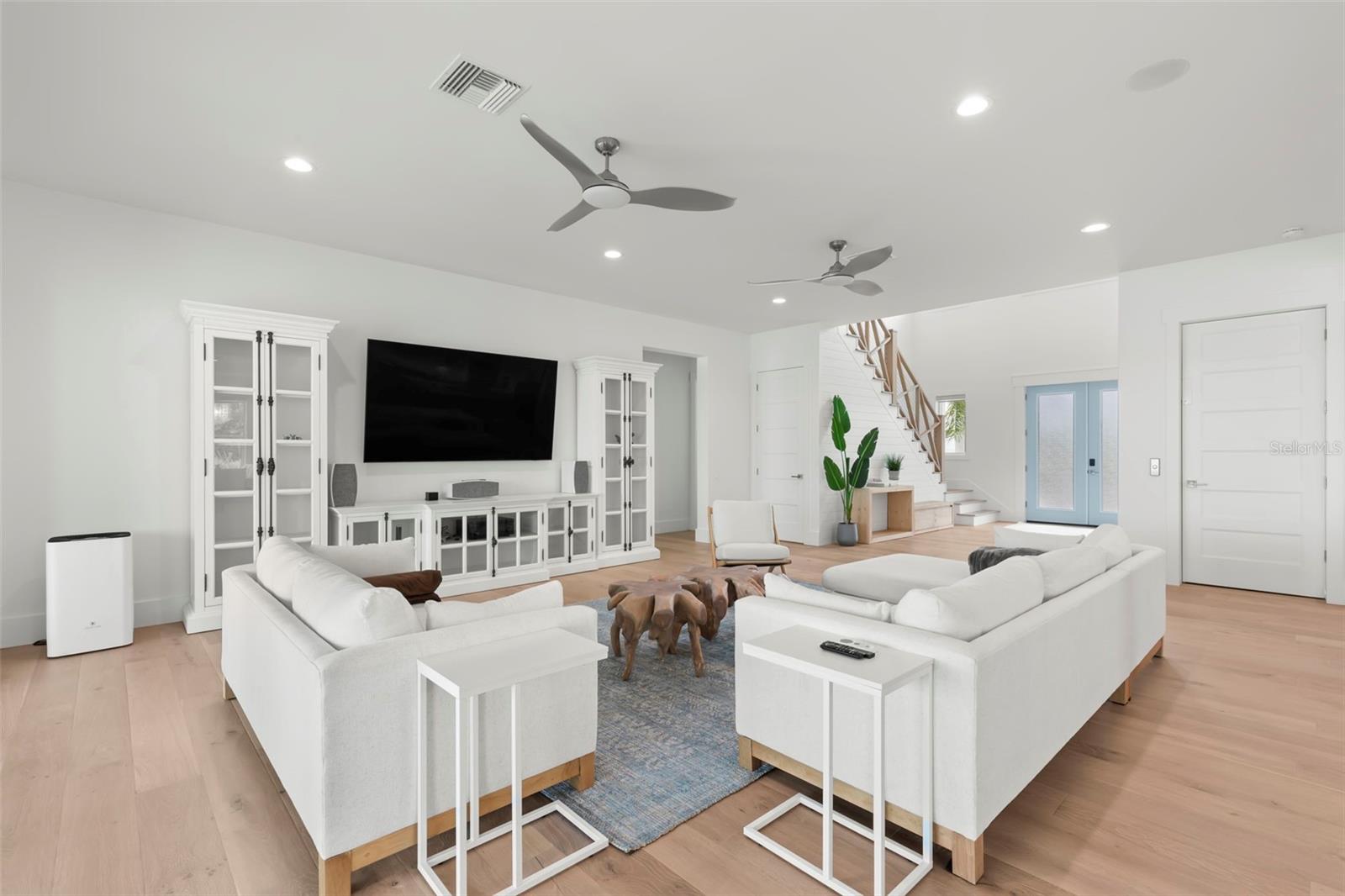 Single Family Residence at 4598 HARBOR HILLS DR, LARGO, photo 18 of 50