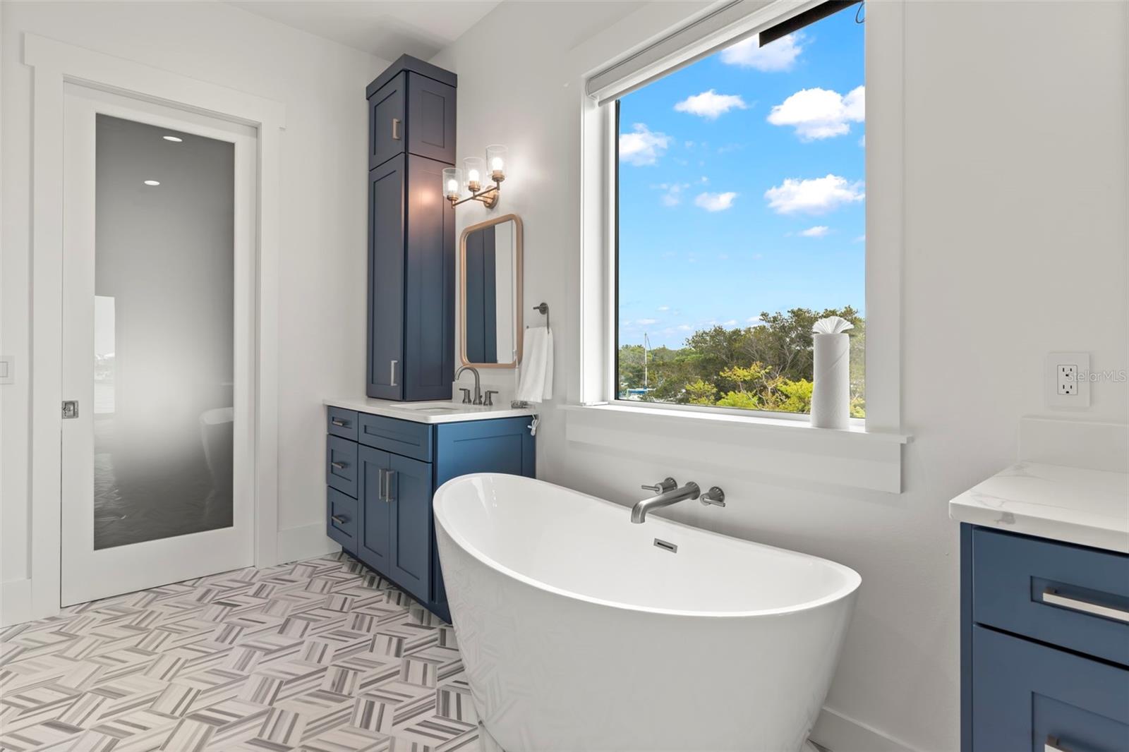 Primary Bath - 4598 HARBOR HILLS DR, LARGO