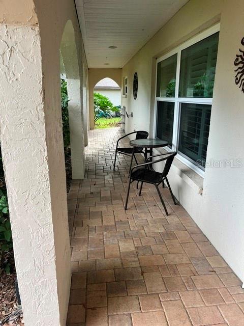Single Family Residence at 2711 WILLOW OAKS DR, VALRICO, photo 3 of 24