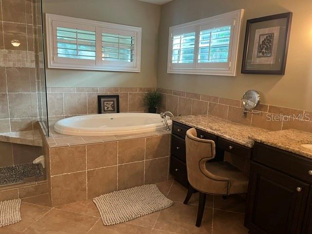 Single Family Residence at 2711 WILLOW OAKS DR, VALRICO, photo 19 of 24
