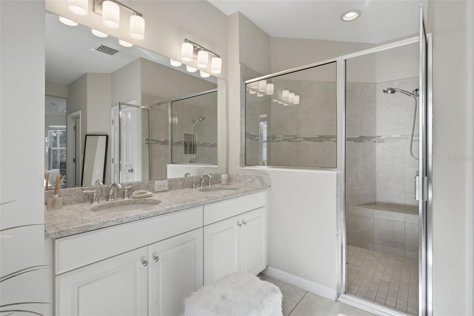 Single Family Residence at 9009 SPRUCE CREEK CIR, RIVERVIEW, photo 23 of 59