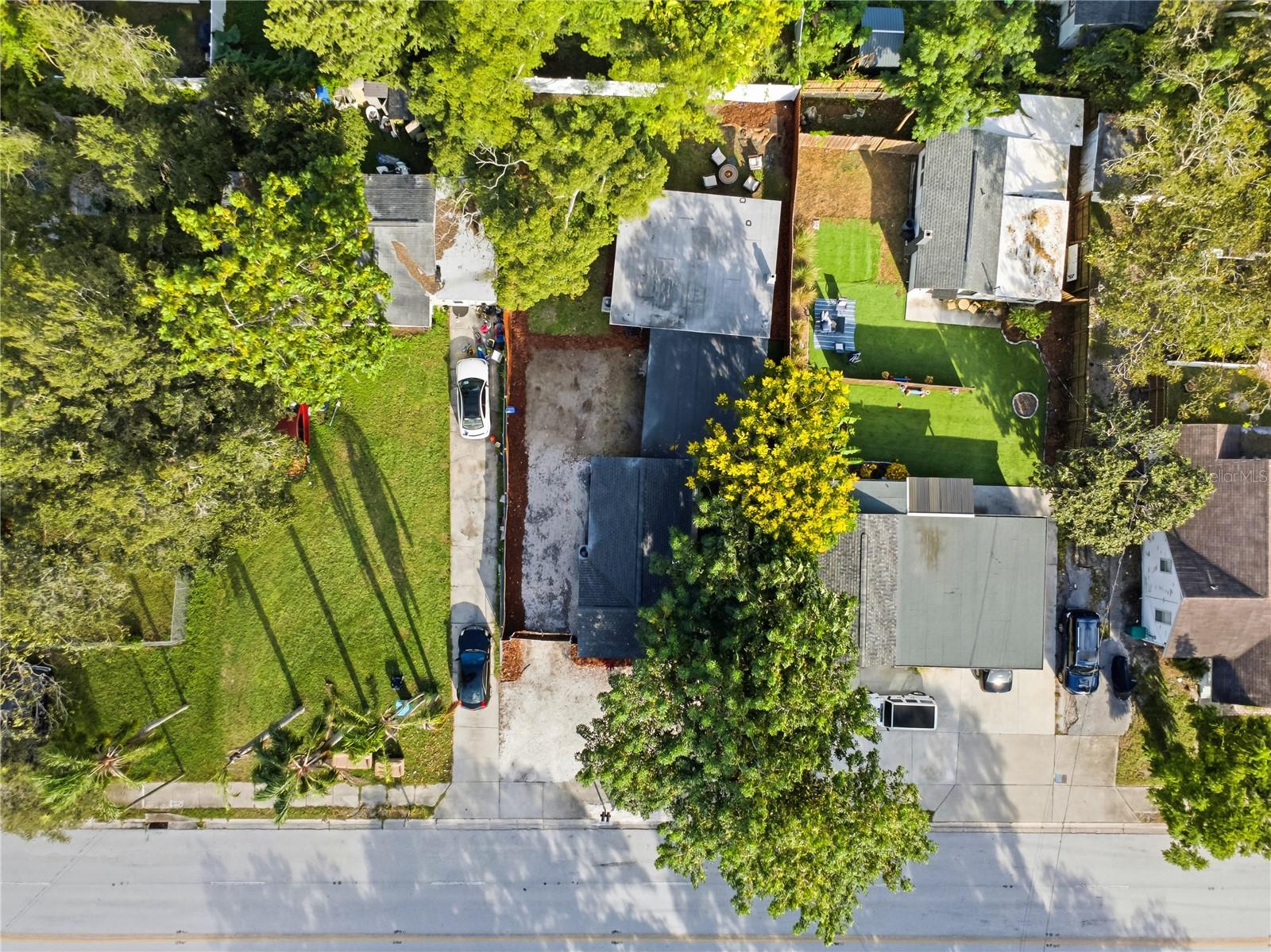 Duplex at 1807 DOUGLAS AVE, CLEARWATER, photo 57 of 60