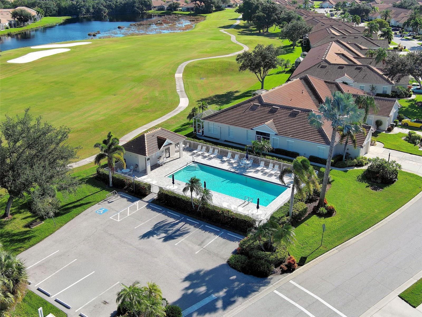 Private Pool area for the Links only. - 668 BACK NINE DR, VENICE