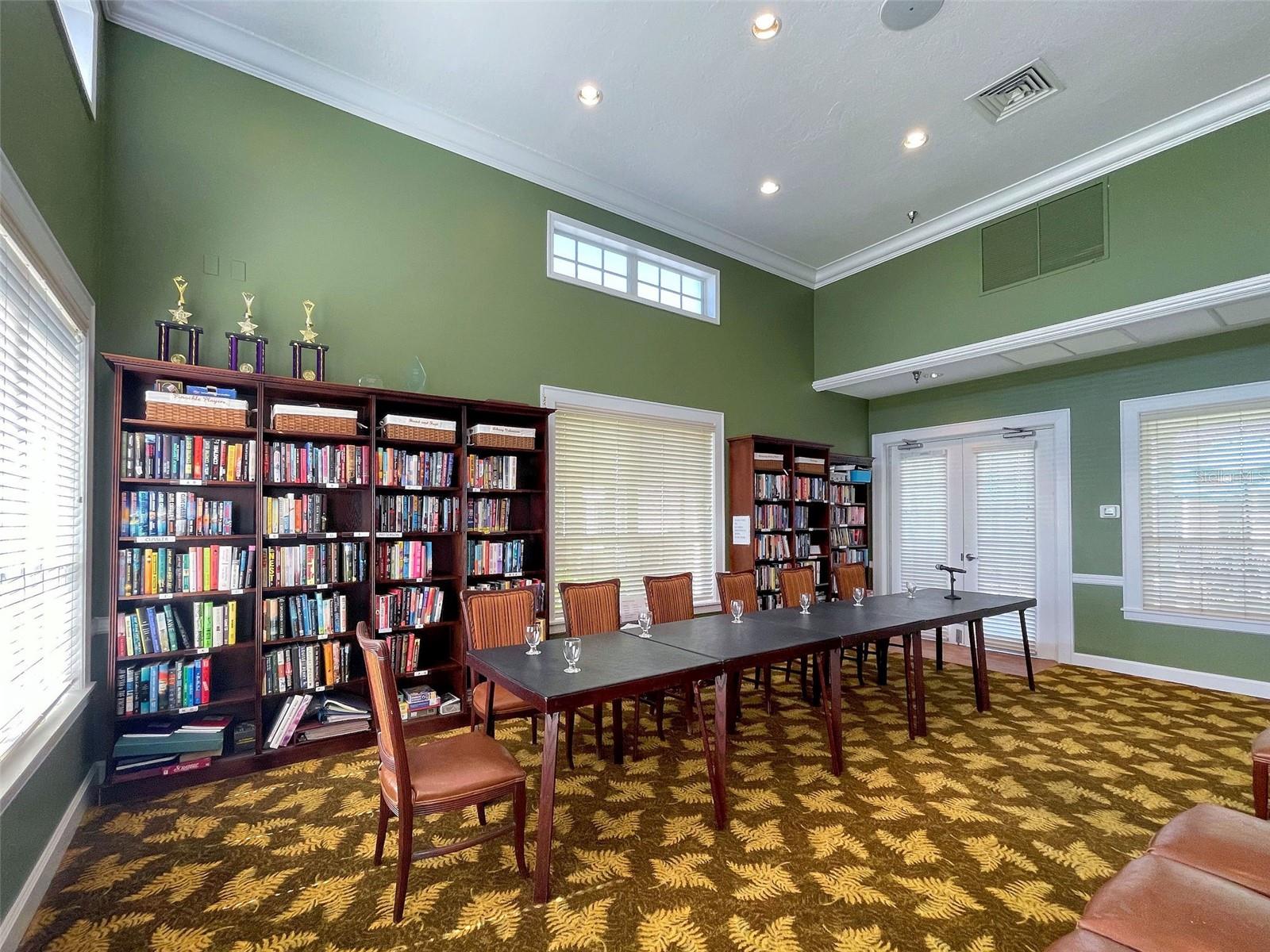 Library , maybe cards? - 668 BACK NINE DR, VENICE