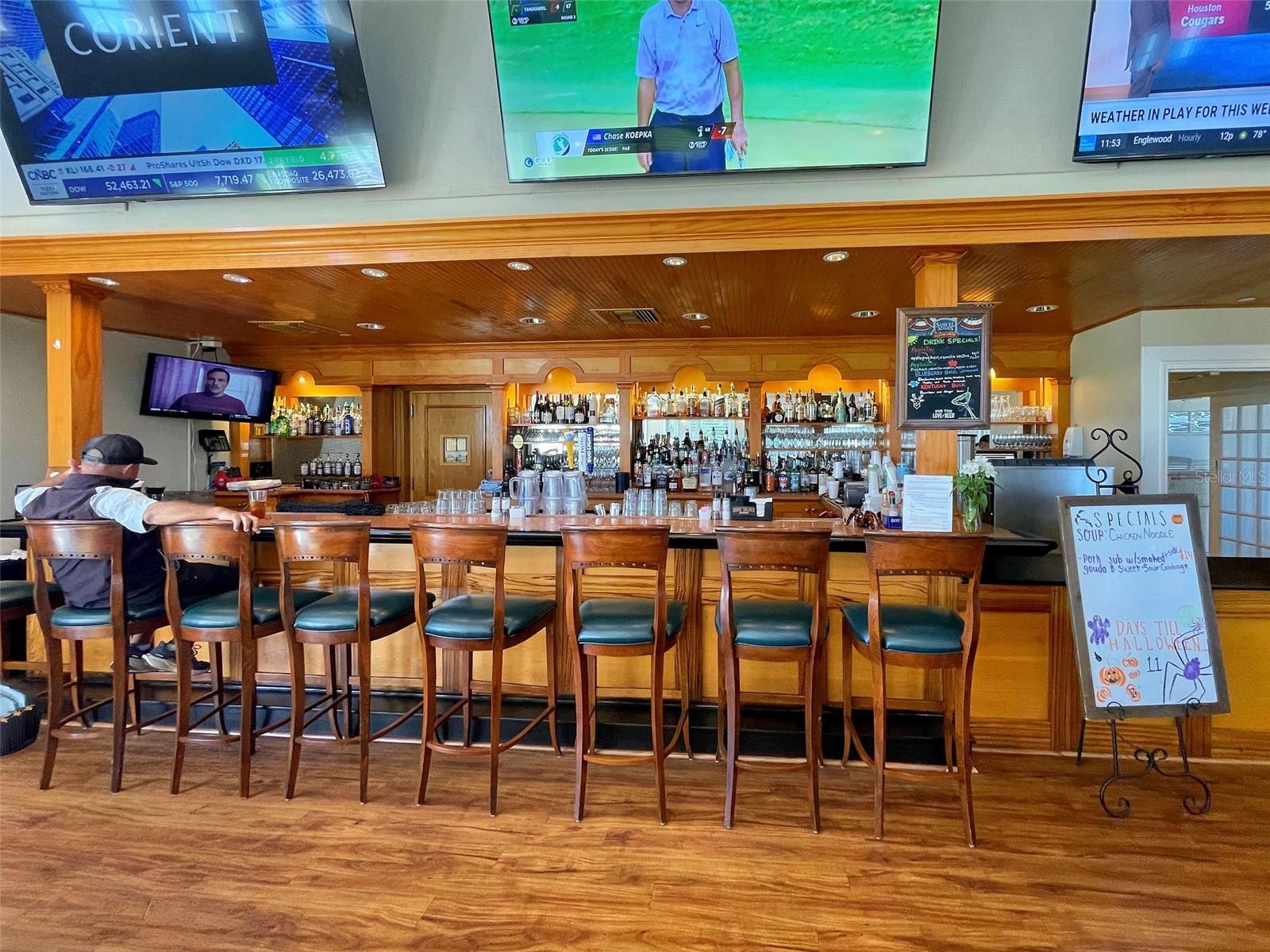 Full Service Bar inside the Clubhouse and several dining choices! - 668 BACK NINE DR, VENICE