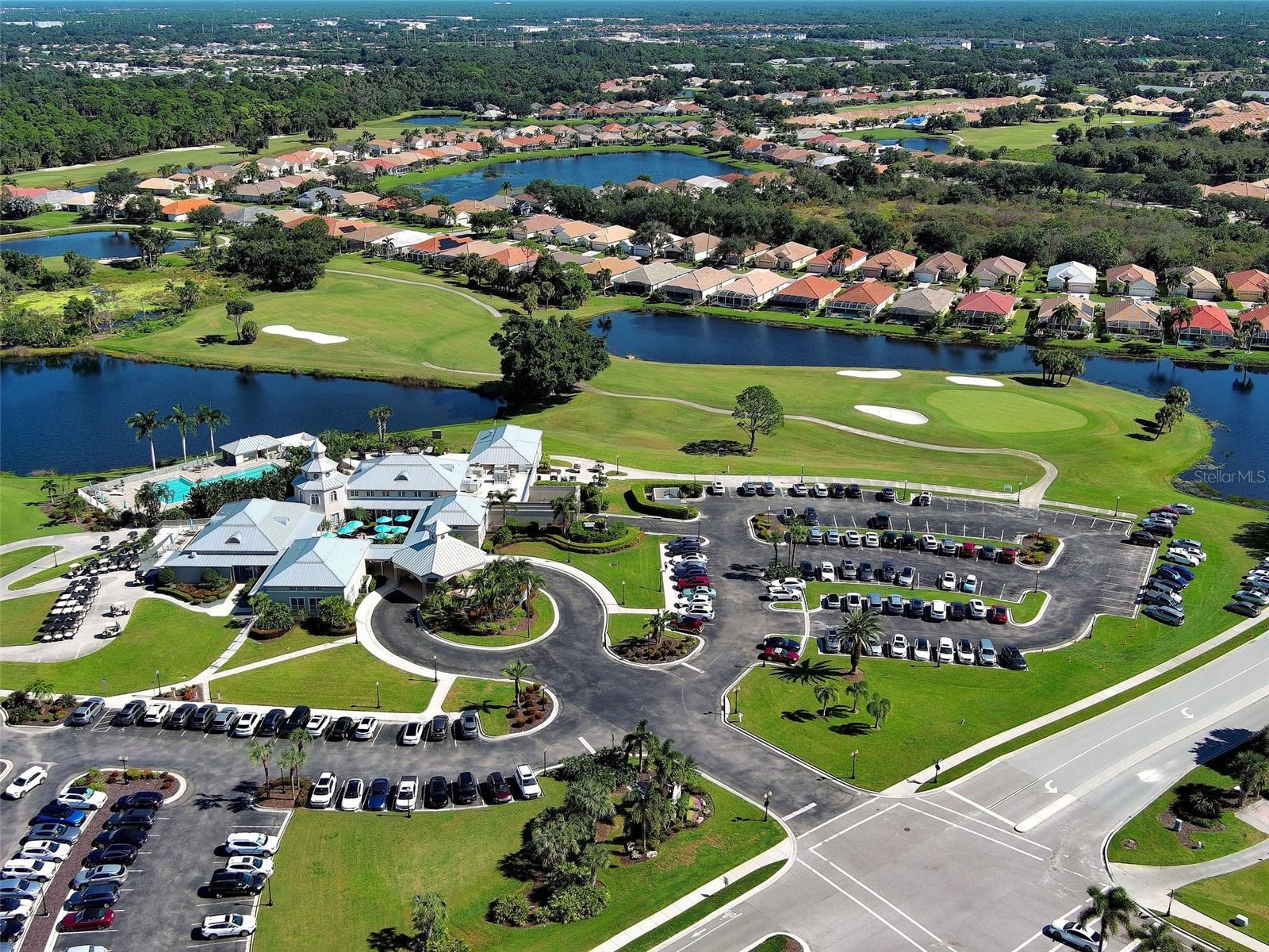 1000 Acres of green space, ponds, fairways, sidewalks, seperately appointed Community Pools ( Aside from the main Jr. Olympic size.) - 668 BACK NINE DR, VENICE