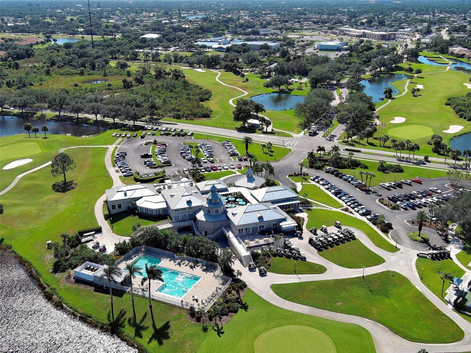 This is easy street - with sidewalks throughout! - 668 BACK NINE DR, VENICE