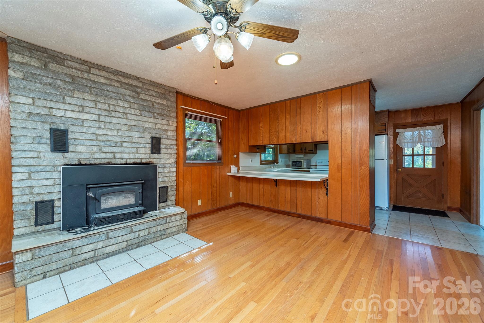 Den - 69 Alexander Road, Weaverville