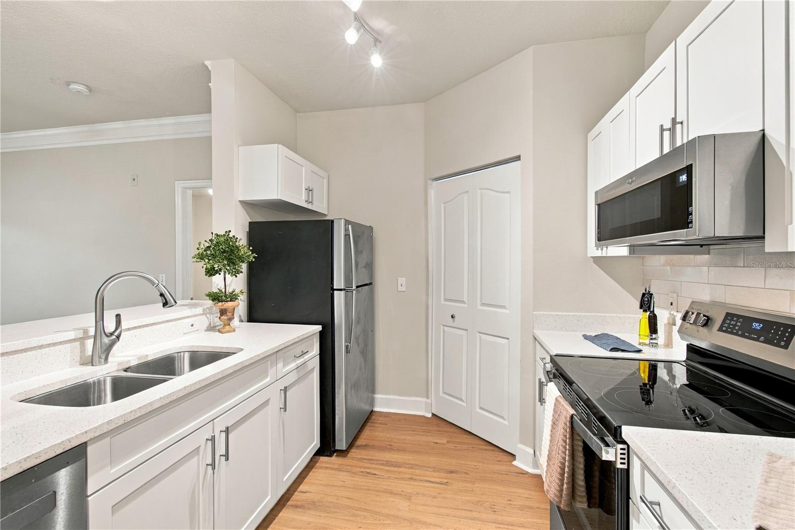 Condominium at 4207 S DALE MABRY HWY #2113, TAMPA, photo 19 of 73