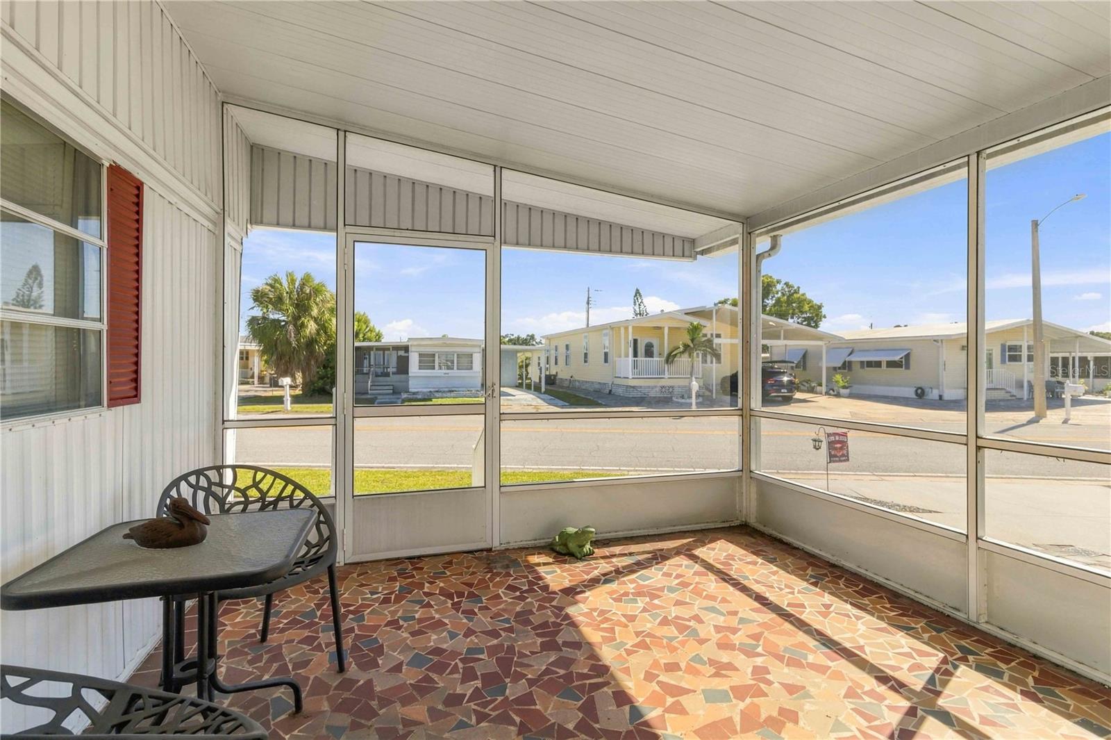 Mobile Home at 4810 TRI PAR DR, SARASOTA, photo 6 of 34