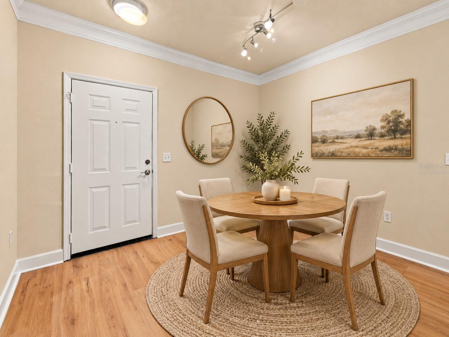 This image is virtually staged - 4207 S DALE MABRY HWY #2113, TAMPA